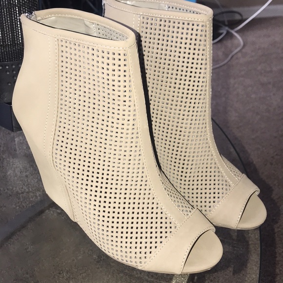 Juicy Couture Shoes - Juicy couture shoes